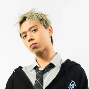燦伊 ROY